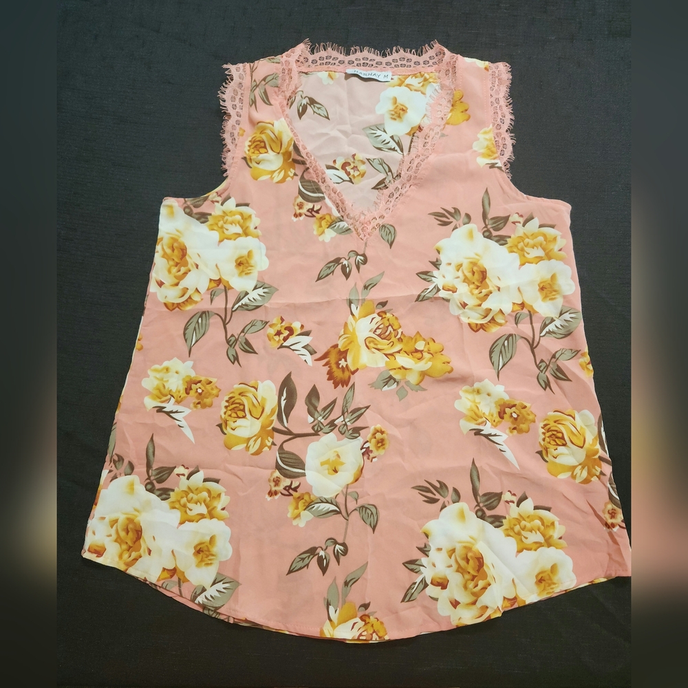 Harhay pink sleeveless floral blouse. Size medium